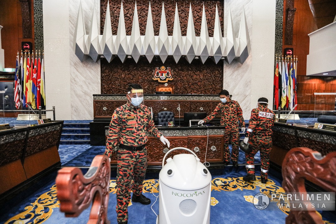 kerja-sanitasi-bangunan-parlimen-malaysia